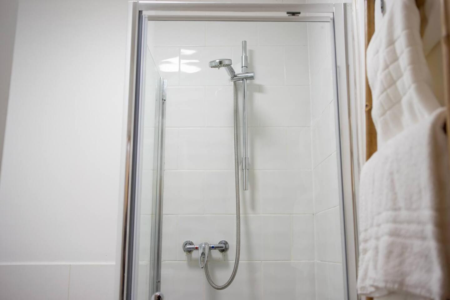 Spacious & Homely Near Lark Lane & Sefton Park Liverpool