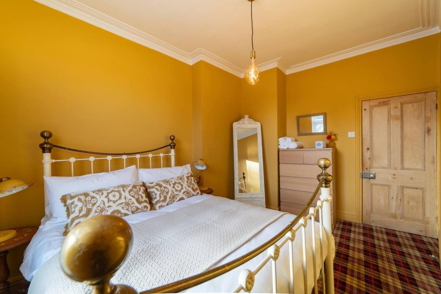 Holiday home Spacious & Homely Near Lark Lane & Sefton Park