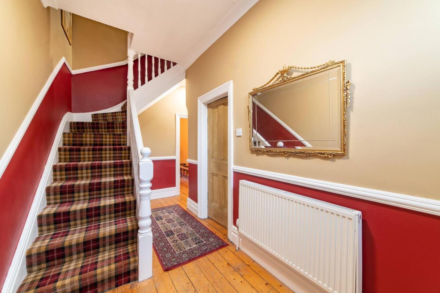 Spacious & Homely Near Lark Lane & Sefton Park Liverpool